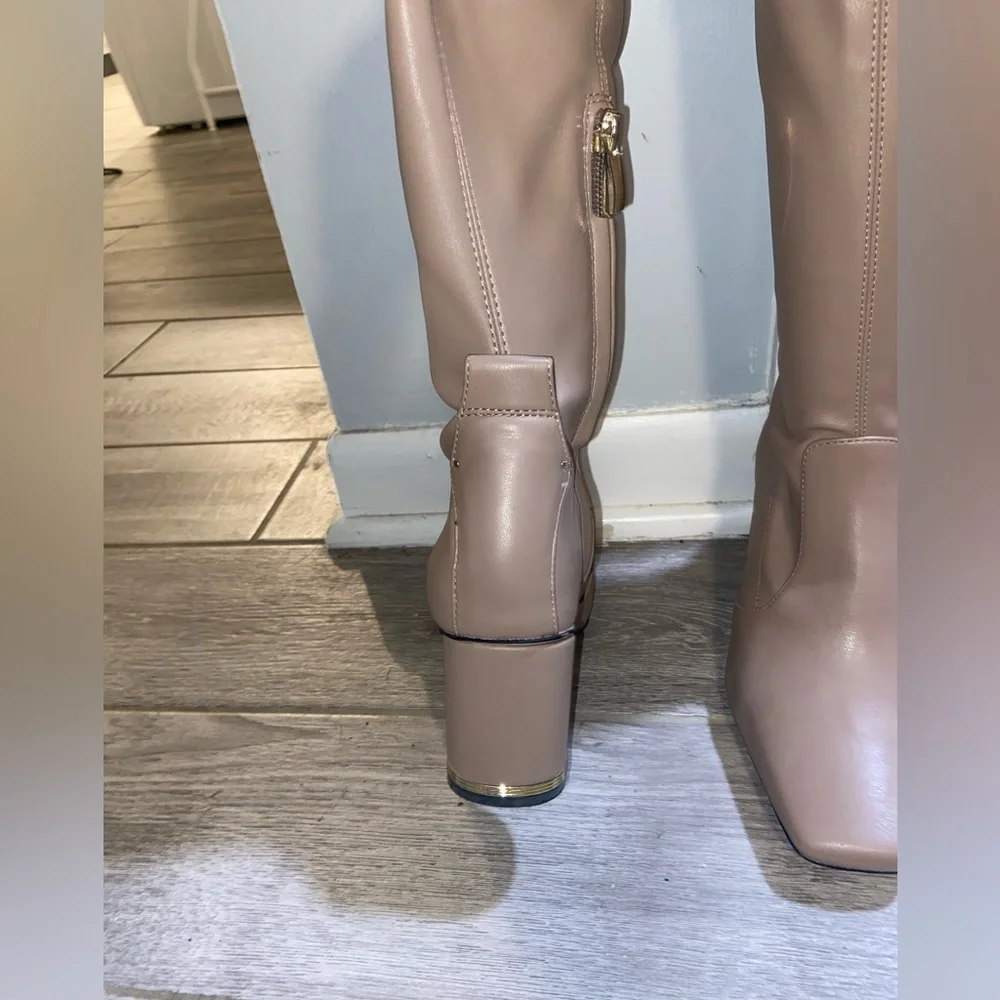 Franco Sarto Pisa Over the Knee Tan Boots with Gold Details 👢 size 8.5, Like New